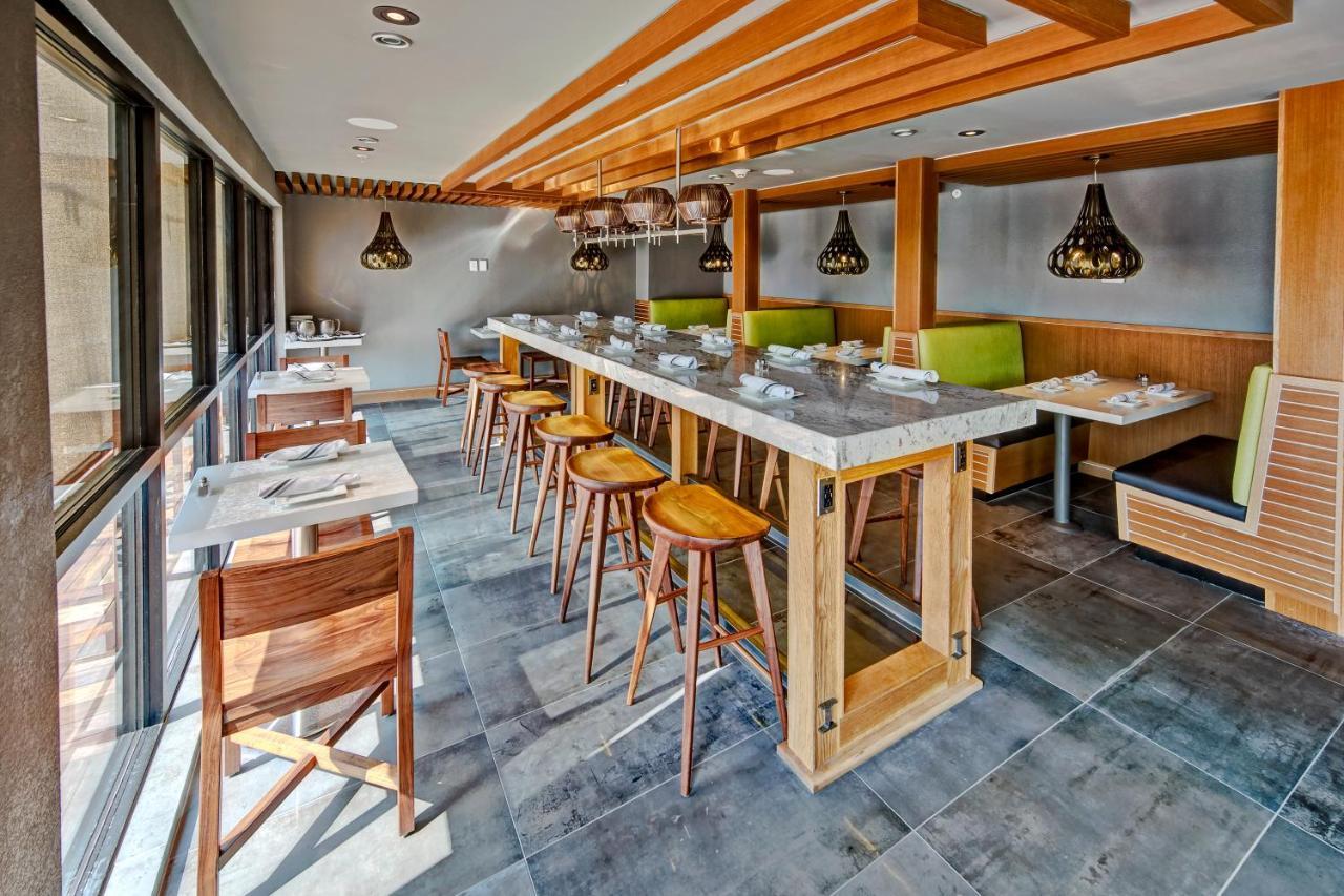 Courtyard By Marriott Oxford Hotel Bagian luar foto