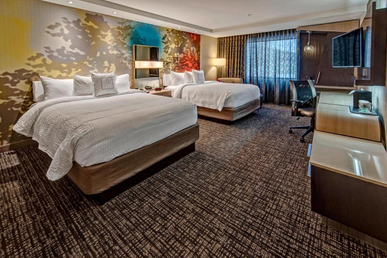 Courtyard By Marriott Oxford Hotel Bagian luar foto