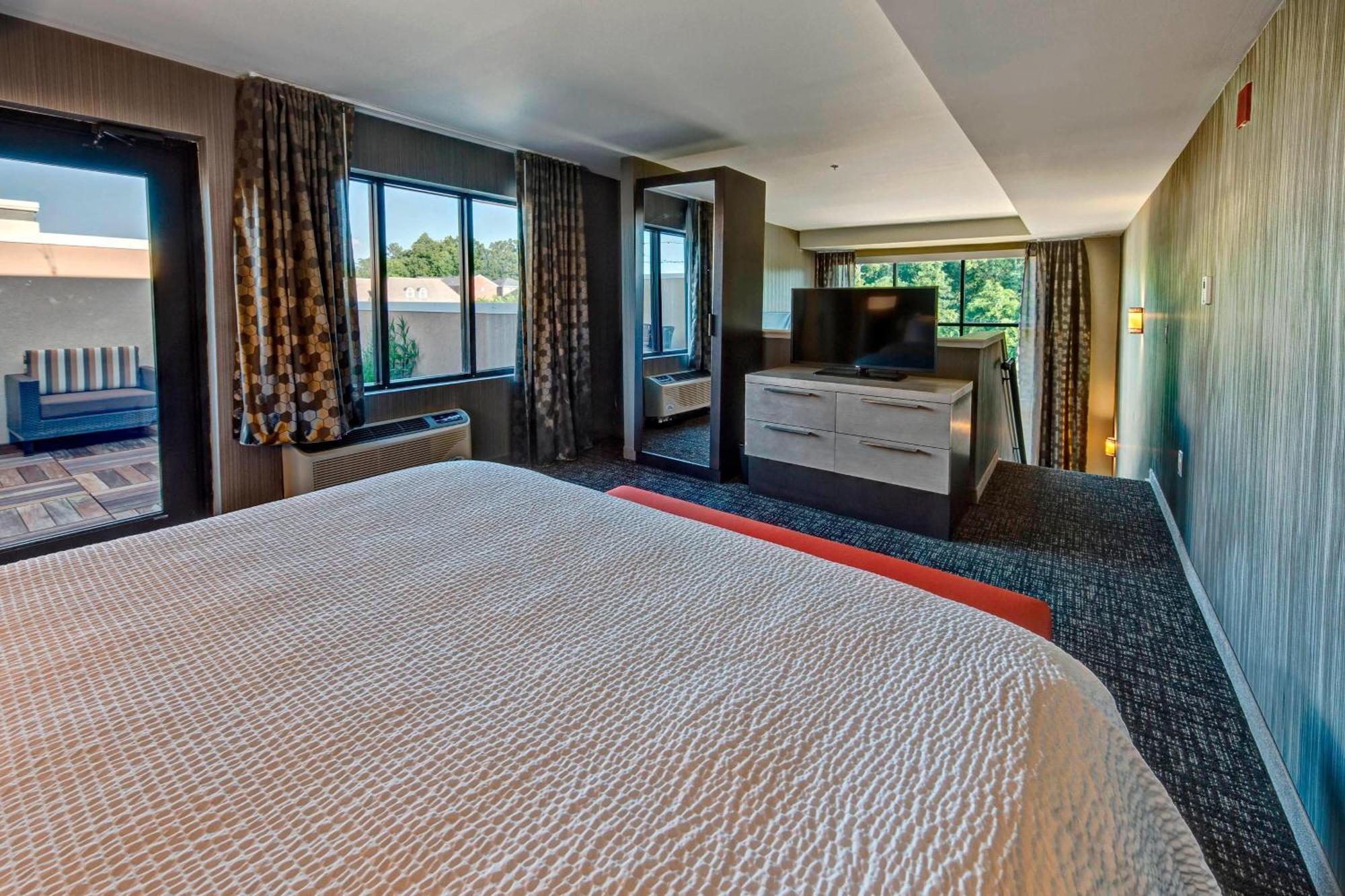 Courtyard By Marriott Oxford Hotel Bagian luar foto