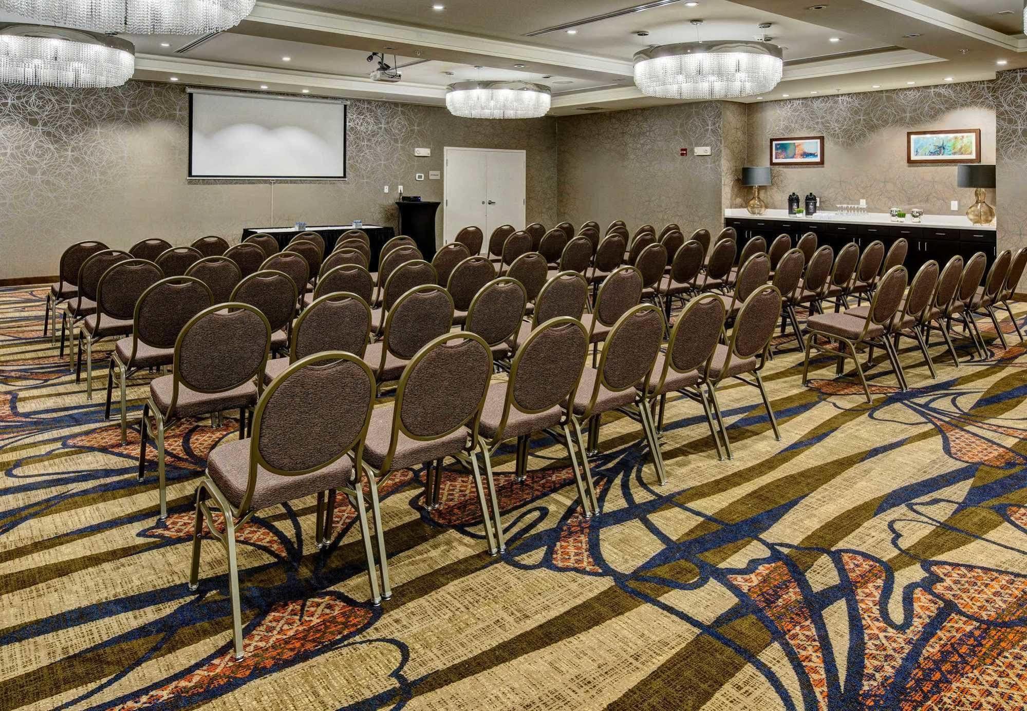 Courtyard By Marriott Oxford Hotel Bagian luar foto